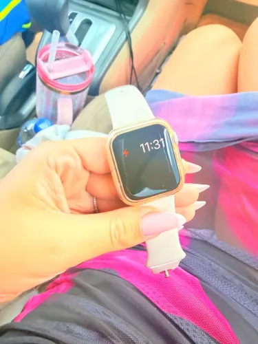 Apple Watch SE GPS + Cellular  estelar 40 mm.