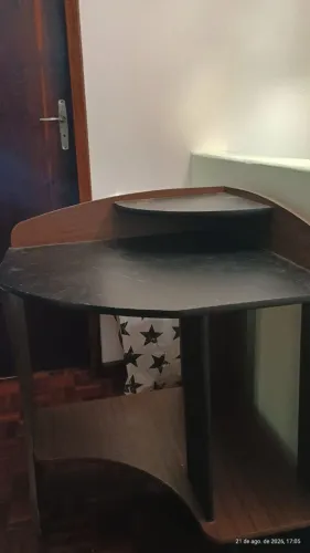 Mesa de canto para escritório