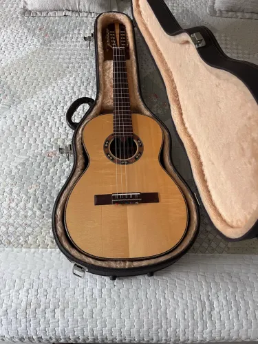 Linda viola do renomado Luthier Dida da Viola