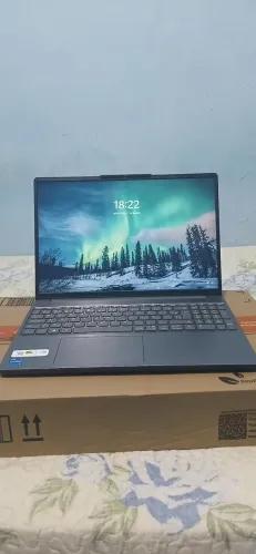  Lenovo IdeaPad Slim 3 i5-13420H 13ª Gen | 8GB | 512GB SSD | Touch IPS