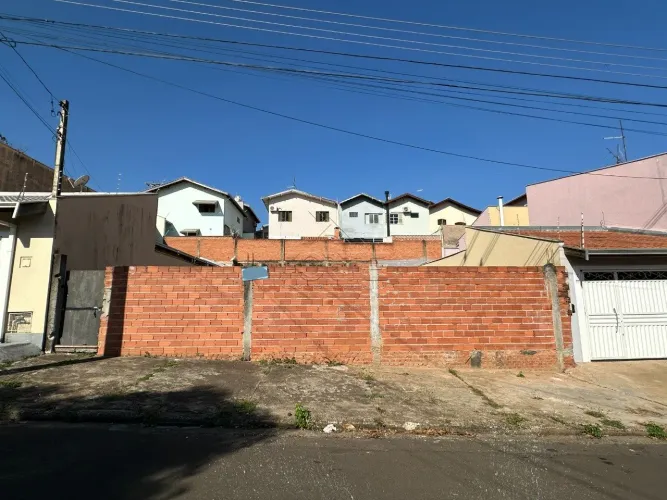 Castelinho | 300m² | Plano!