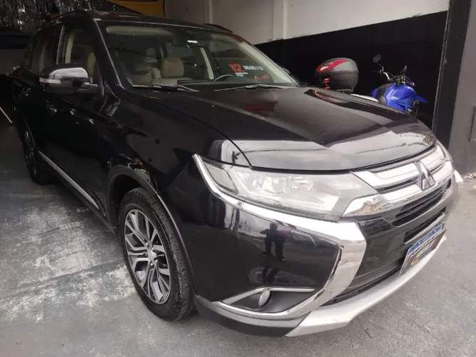 Mitsubishi Outlander 2.2 165cv Diesel Aut. 2016