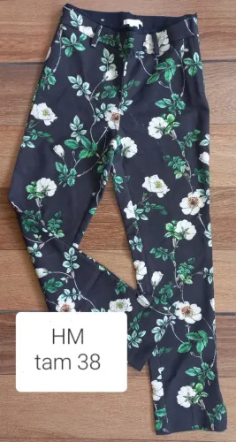 Calça florida H&M