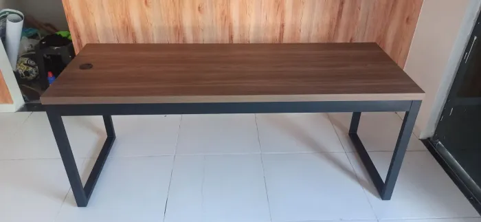 Mesa de 1.90m para escritório