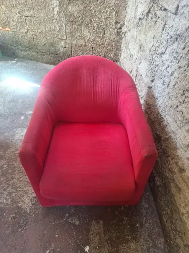 Poltrona  Dispenso curioso.