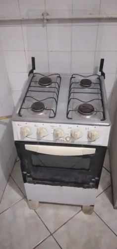 Fogão Mônaco 4 bocas.