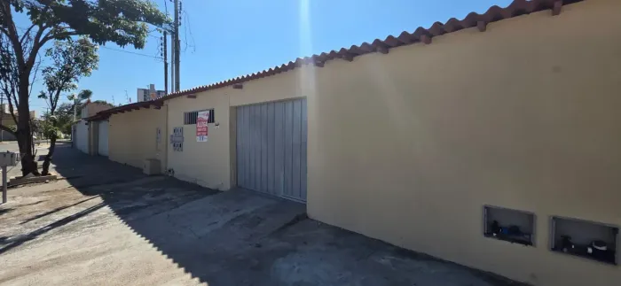 Casa para alugar com 3 quartos sendo 02 suites no Jardim América - Goiânia - GO