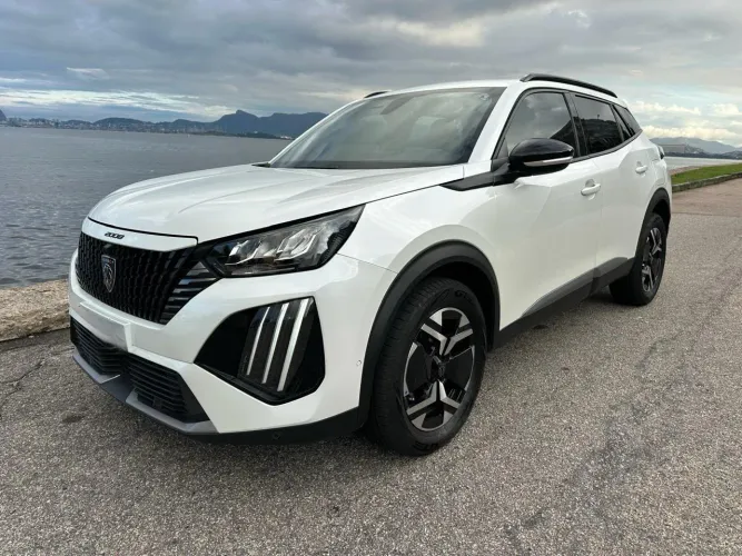 Peugeot 2008 Allure 1.0 Turbo Flex 5P Aut. 2025