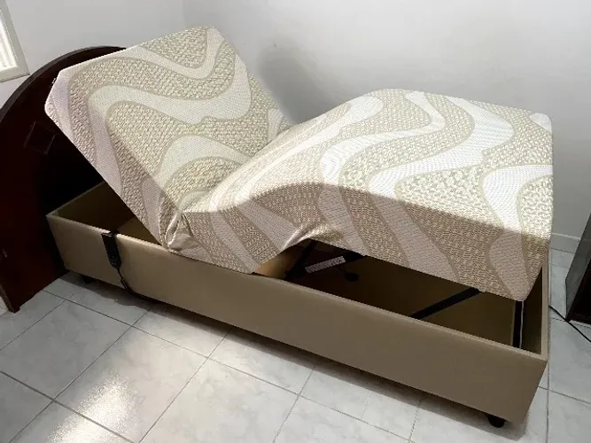 Cama de Solteiro Articulada (Pouco Usada)