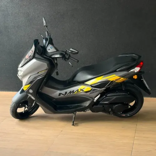 YAMAHA NMAX 160 CONNECTED 2023!