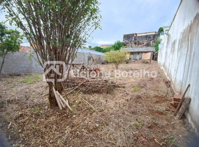 Terreno Residencial à venda em Uberlândia (Cidade Jardim) | 432 m²