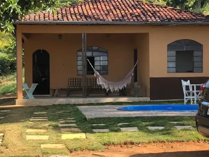 Excelente fazenda com ótima localização, há 130 Km de Belo Horizonte.