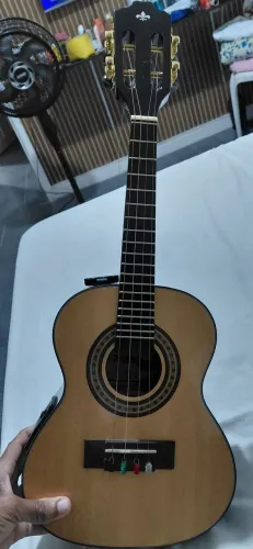 Vendo Cavaquinho Steinberg Semi-novo