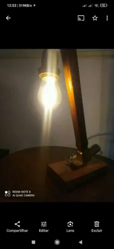 Abajur Industrial Martelo Dourado