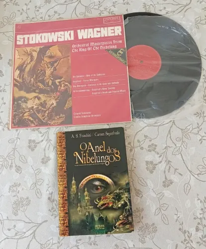 Disco Vinil RICHARD WAGNER - "O Anel dos Nibelungos" - Acompanha o livro ANEL NIBELUNGOS.