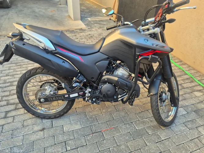 Lander 250 2025 connect abs