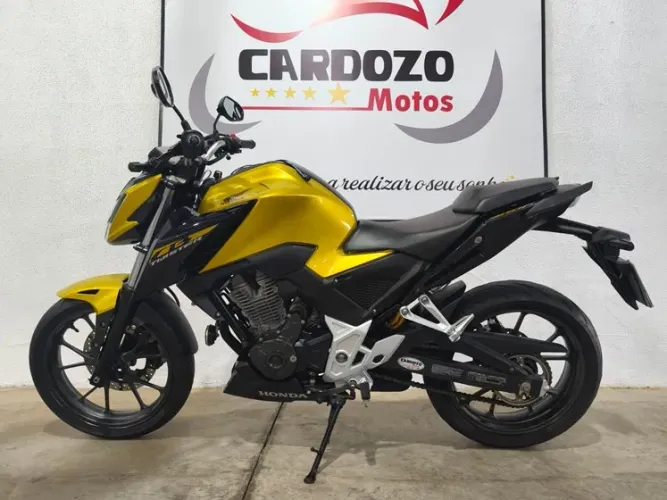 HONDA CB 300F TWISTER ABS 2023 DOURADA