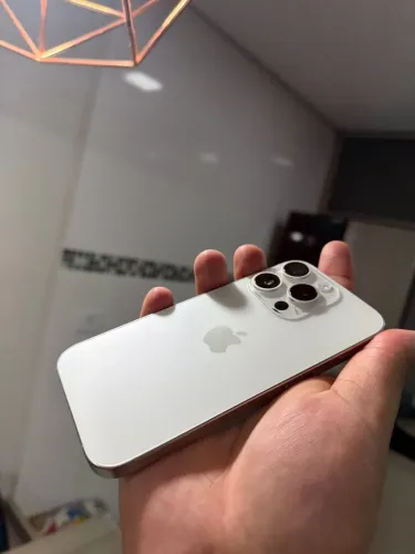 iPhone 15 pro Branco 128gb