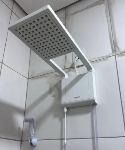 Chuveiro lorenzetti acqua ultra 110w