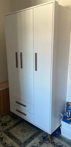 Guarda roupa infantil
