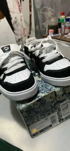 Tênis ÖUS 2K Preto e Branco 