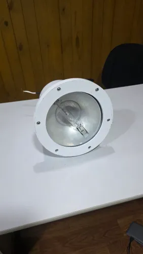 Luminária Embutir no Piso 200W Nova