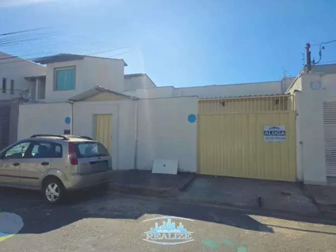 Código 4772 - Aluga casa comercial no bairro Cidade Nobre, 300m² de área, 08 salas, 02 ban