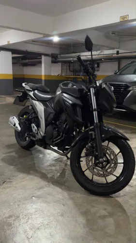 Yamaha Fazer FZ25 ABS 2023 | 19 mil km | Impecável