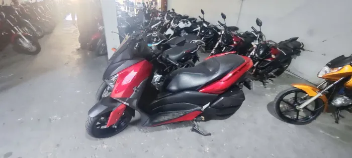 YAMAHA XMAX 250 VERMELHA 2021 Shalon veículos Cariacica 