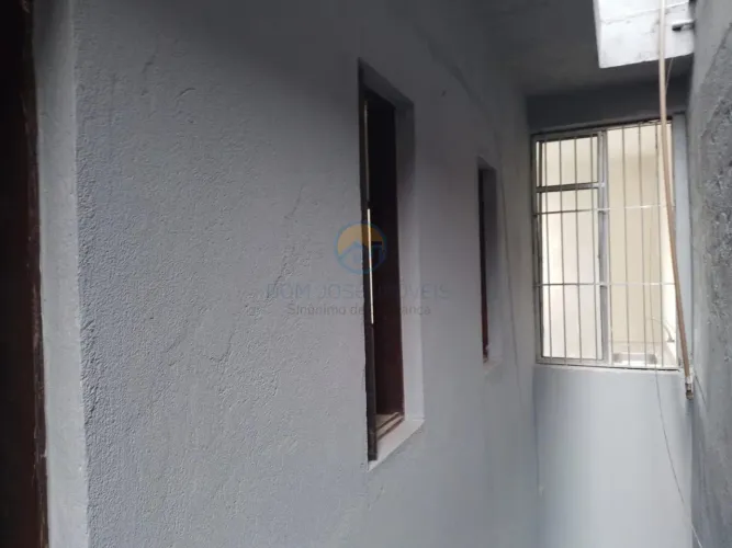 Casa para Locação em São Paulo, Jardim Irapiranga, 1 dormitório, 1 banheiro