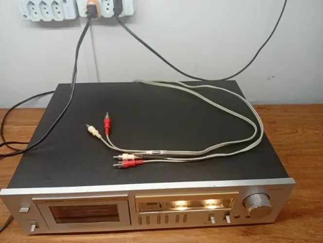 TAPE DECK PIONEER MODEL CT-F550