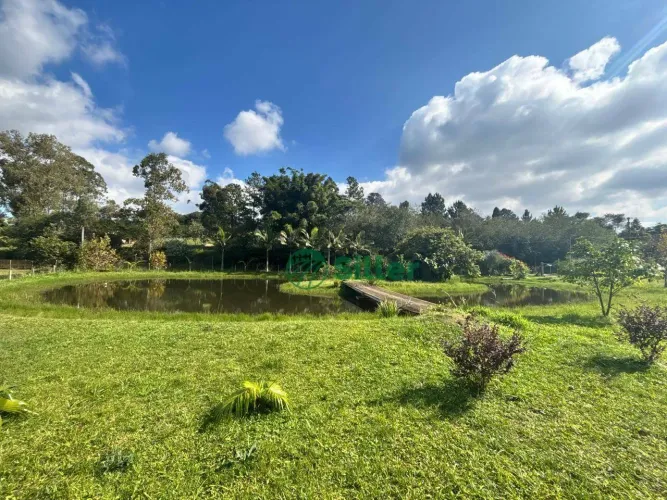 Sítio com 2 dormitórios para alugar, 50000 m² por R$ 3.300,00/mês - Morungava - Gravataí/R