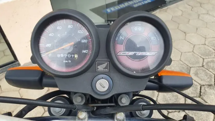 Vendo moto CG Fan 125 2012 KS