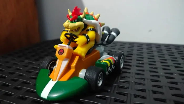 Mario Kart Bowser
