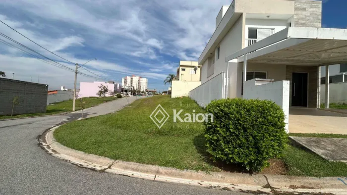 Terreno à venda no Condomínio Portal dos Sabiás em Itu/SP