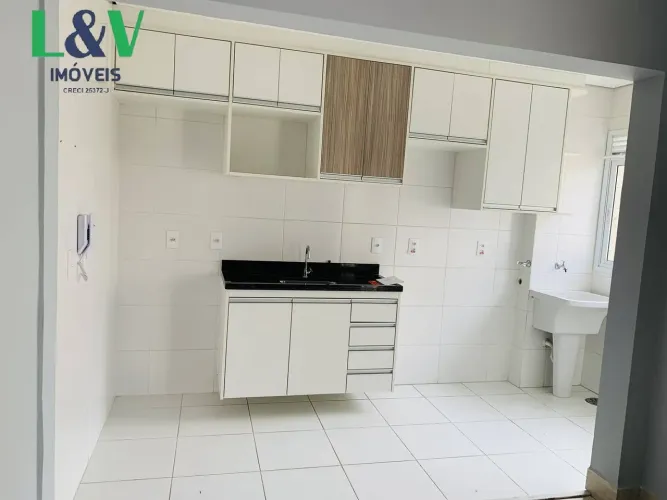Belo apartamento no condomínio Felicitá