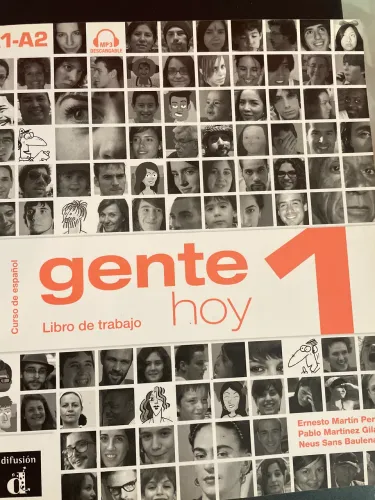 Livro de Espanhol Gente Hoy aluno 1 Usado 