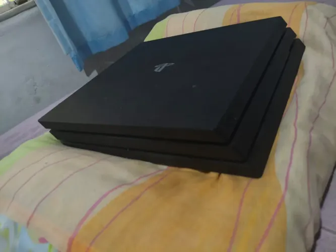 Ps4 Pro , 500 Gb.