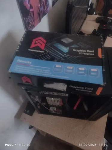 Vende-se Placa de video AMD Radeon hd 6750 4gb