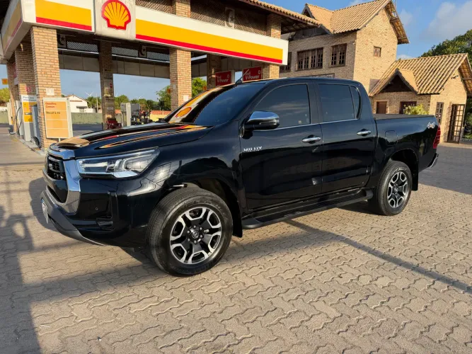 Toyota Hilux CD SRX 4X4 2.8 TDI 16V Diesel Aut. 2021