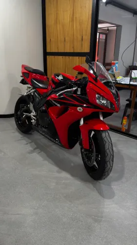 CBR 1000 RR - Único dono 