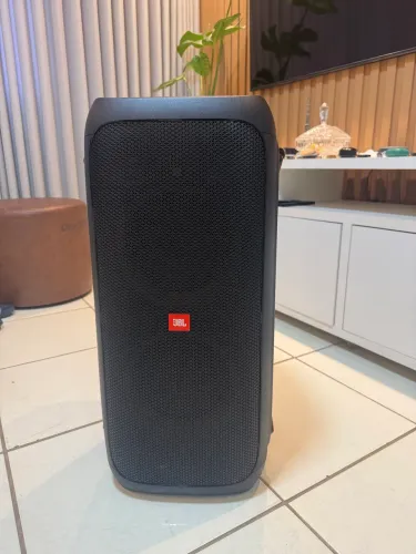 Jbl party box 310 chama no WhatsApp *