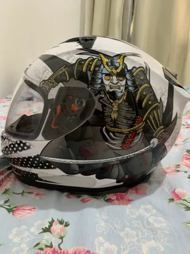 Capacete excelente