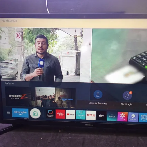Vende-se uma TV Samsung 32 polegadas smart confere o controle uma TV usada