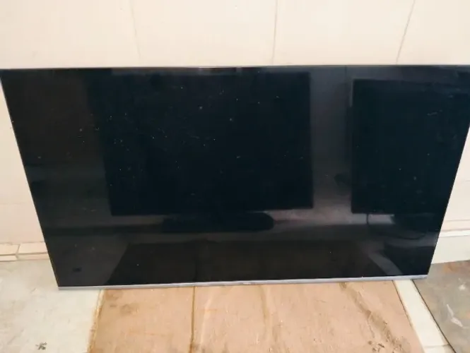 Vendo tvs pra retirar peças,01AOC40PL,01Samsung40,01Philco50,01máquina de lavar 6 kl eletr