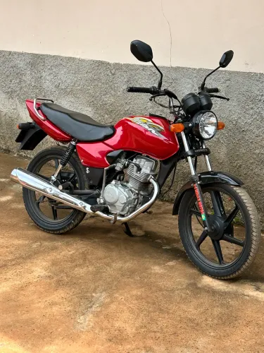 Titan 125