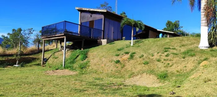Granja 1 quarto com piscina e churrasqueira
