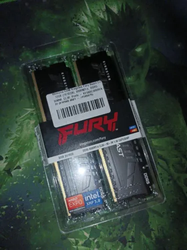 (12x cartão) Memórias Kingston Fury Beast 32gb (2x16gb) Ddr5 6000mhz