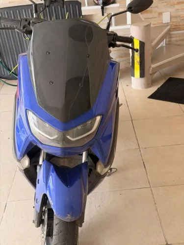 MOTO NMAX AZUL
