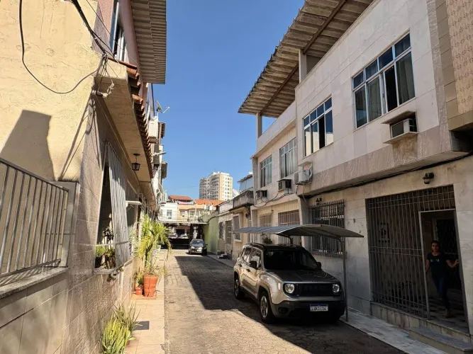 Casa de Vila à venda na Rua Nicarágua, Penha, Rio de Janeiro - RJ